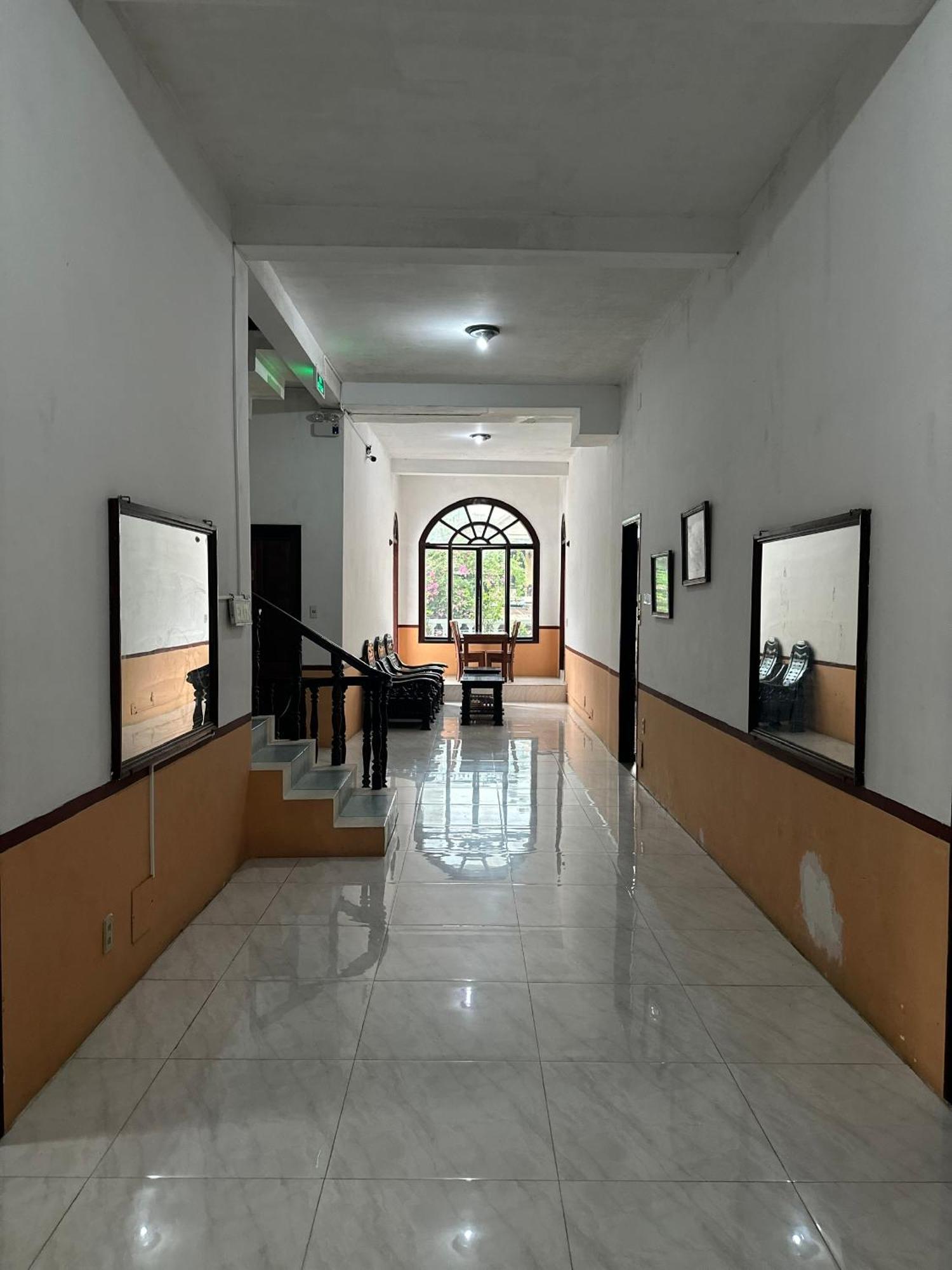 Dong Loi Hotel Hue Exterior photo
